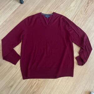 Brooks Brothers Men’s 100% Merino Wool  Burgundy V-Neck Sweater size L